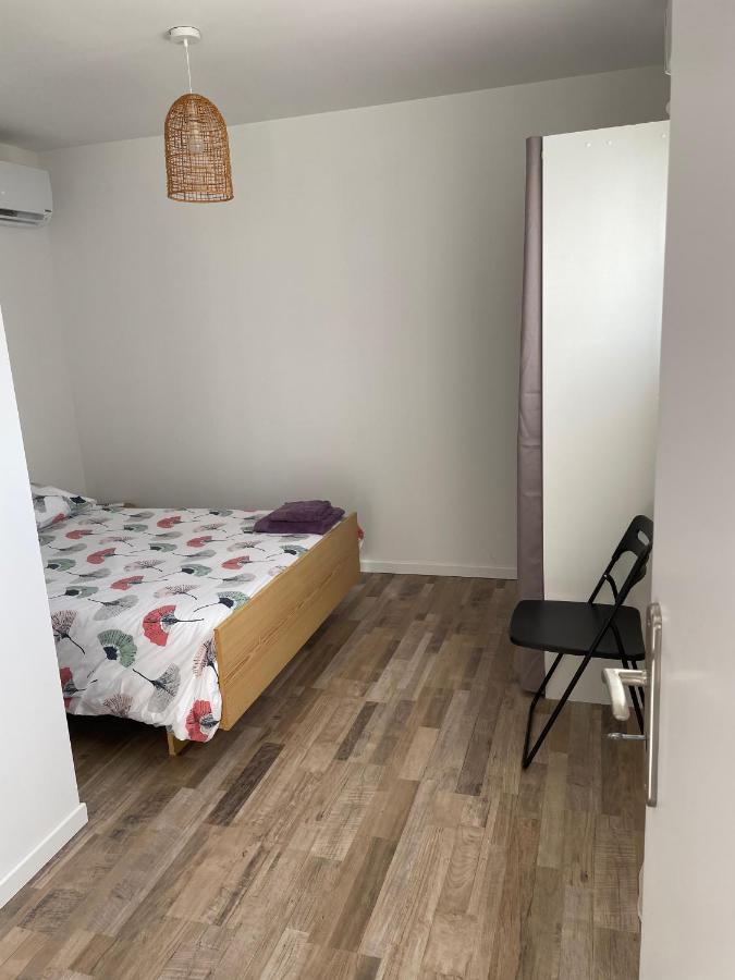 Maison Fleurs De Lys, Climatisee, Wifi Et Parking Privee Gratuit, Lave-Linge, Vernon Giverny Exteriör bild